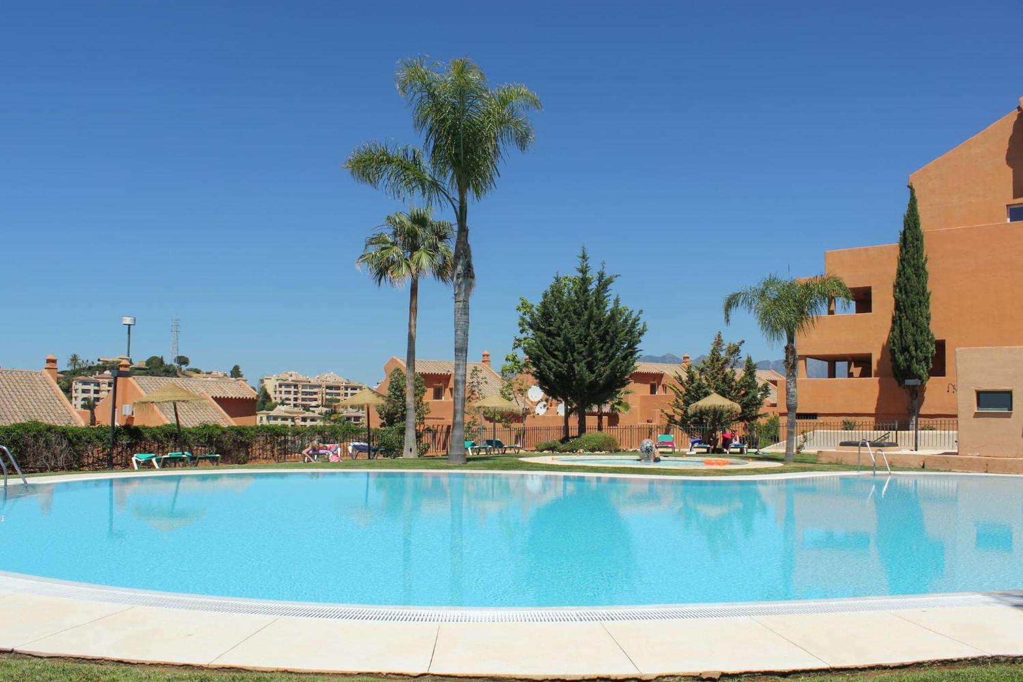 1 Bed In Los Lagos De Santa Maria, Elviria Marbella Eksteriør billede