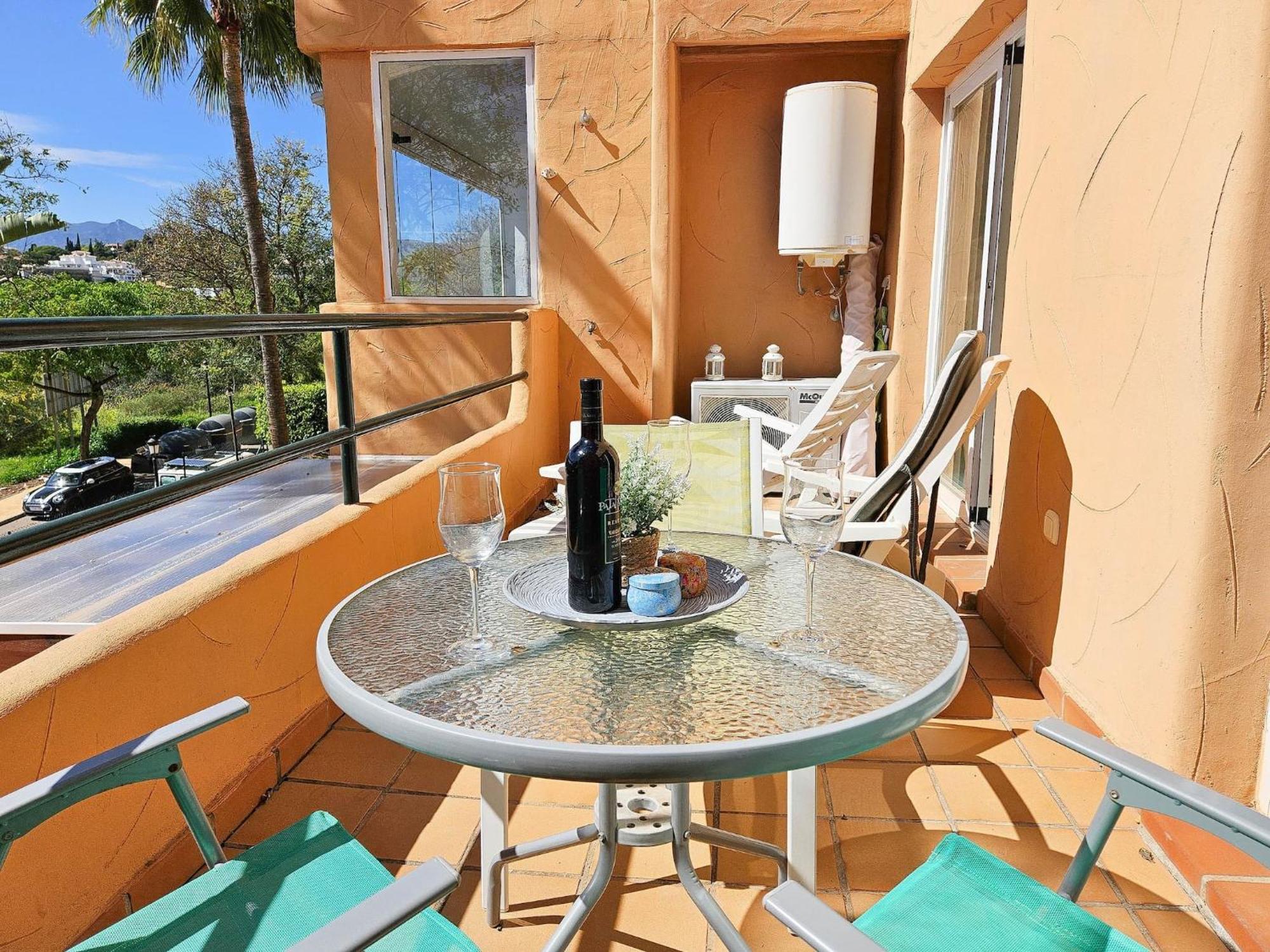 1 Bed In Los Lagos De Santa Maria, Elviria Marbella Eksteriør billede